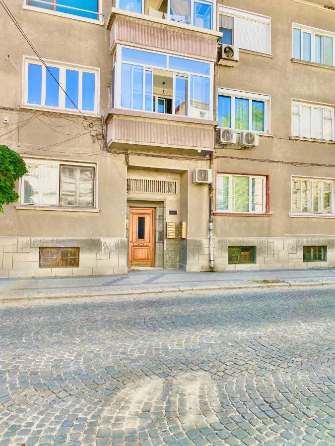 Central Apartment Plovdiv Ngoại thất bức ảnh