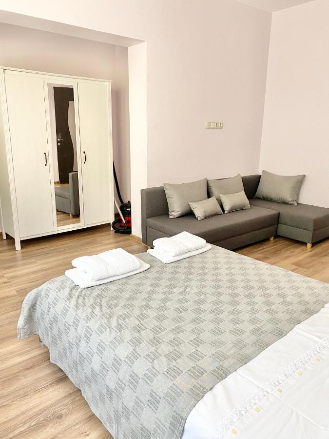 Central Apartment Plovdiv Ngoại thất bức ảnh